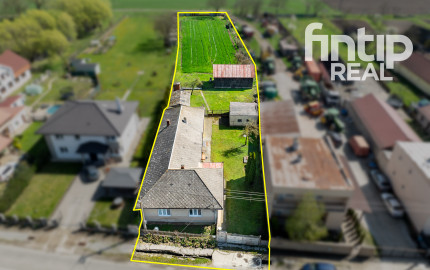 Na predaj rodinný dom s veľkým pozemkom | Komárovce