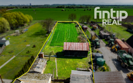 Na predaj rodinný dom s veľkým pozemkom | Komárovce