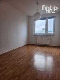 PREDANÝ  !!! 2 Izbový byt ulica Bauerová , sídlisko KVP