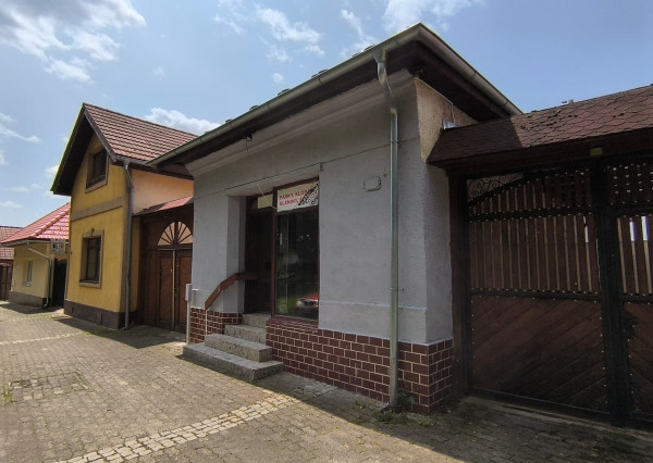 PRENAJATÉ – Obchodné/kancelárske priestory, Hlavná ulica – Moldava nad Bodvou