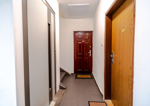 PREDANÝ !  Dvojizbobý byt na Národnej Triede