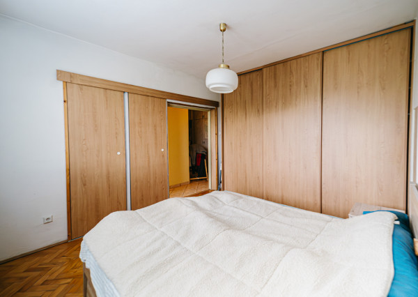 Priestranný 3 izbový byt ulica Študentská