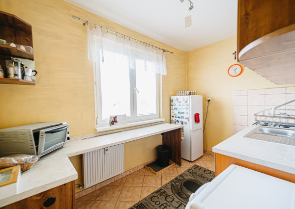 Priestranný 3 izbový byt ulica Študentská