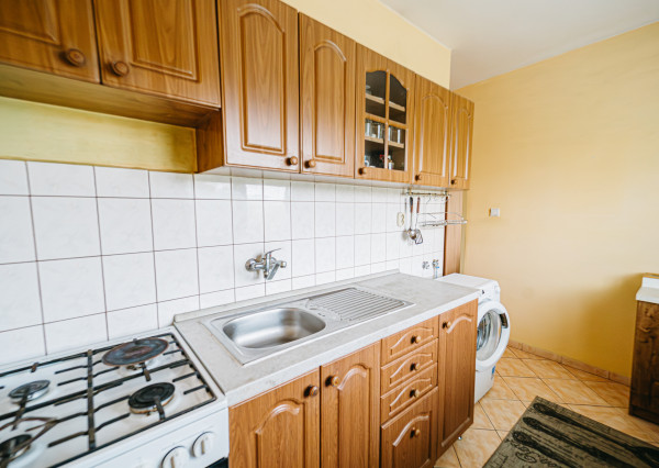 Priestranný 3 izbový byt ulica Študentská