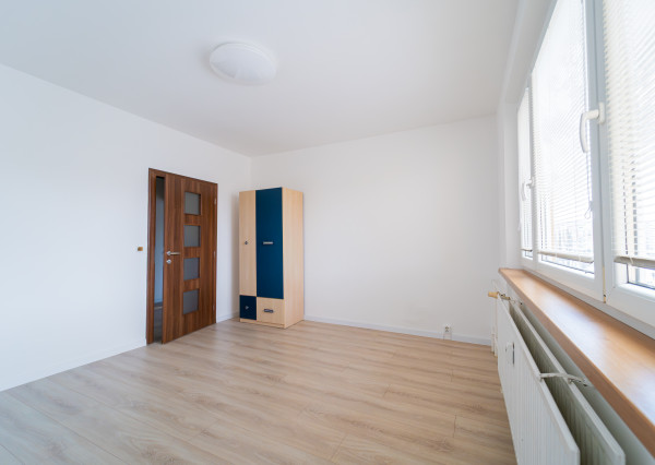 Priestranný 3 izbový byt Berlínska - Ťahanovce