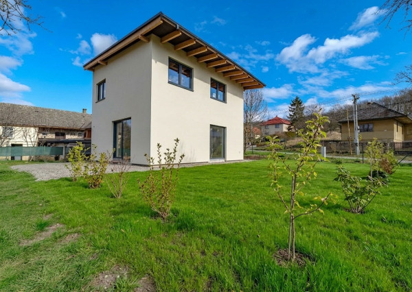 Kvalitná novostavba 4-izbového rodinného domu v Šarišských Bohdanovciach