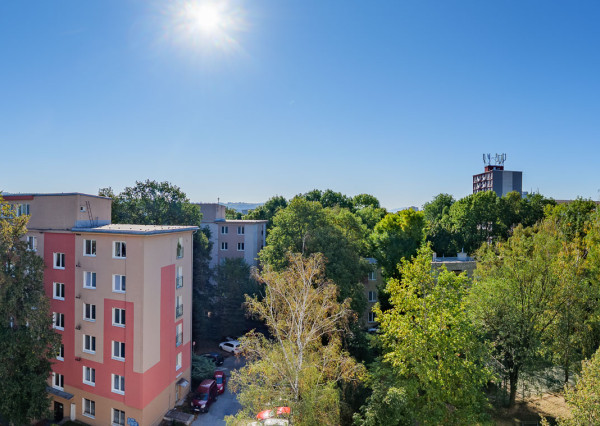 KOMPLETNE ZREKONŠTRUOVANÝ 2,5-IZBOVÝ BYT | NÁRODNÁ TRIEDA, KOŠICE – SEVER