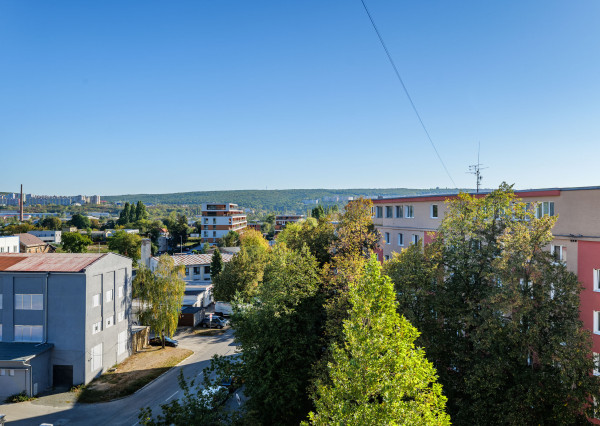 KOMPLETNE ZREKONŠTRUOVANÝ 2,5-IZBOVÝ BYT | NÁRODNÁ TRIEDA, KOŠICE – SEVER