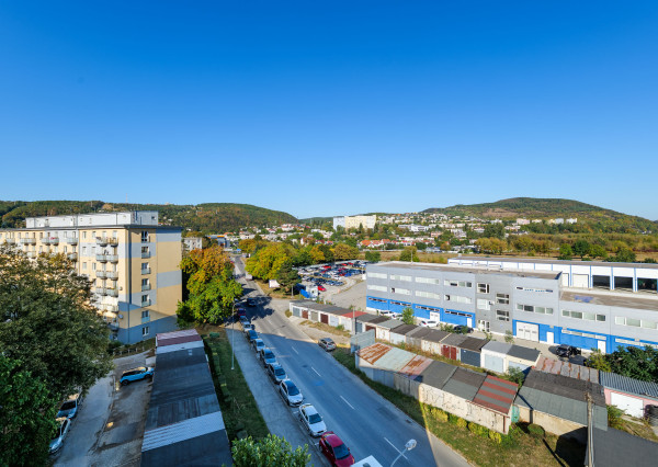 KOMPLETNE ZREKONŠTRUOVANÝ 2,5-IZBOVÝ BYT | NÁRODNÁ TRIEDA, KOŠICE – SEVER